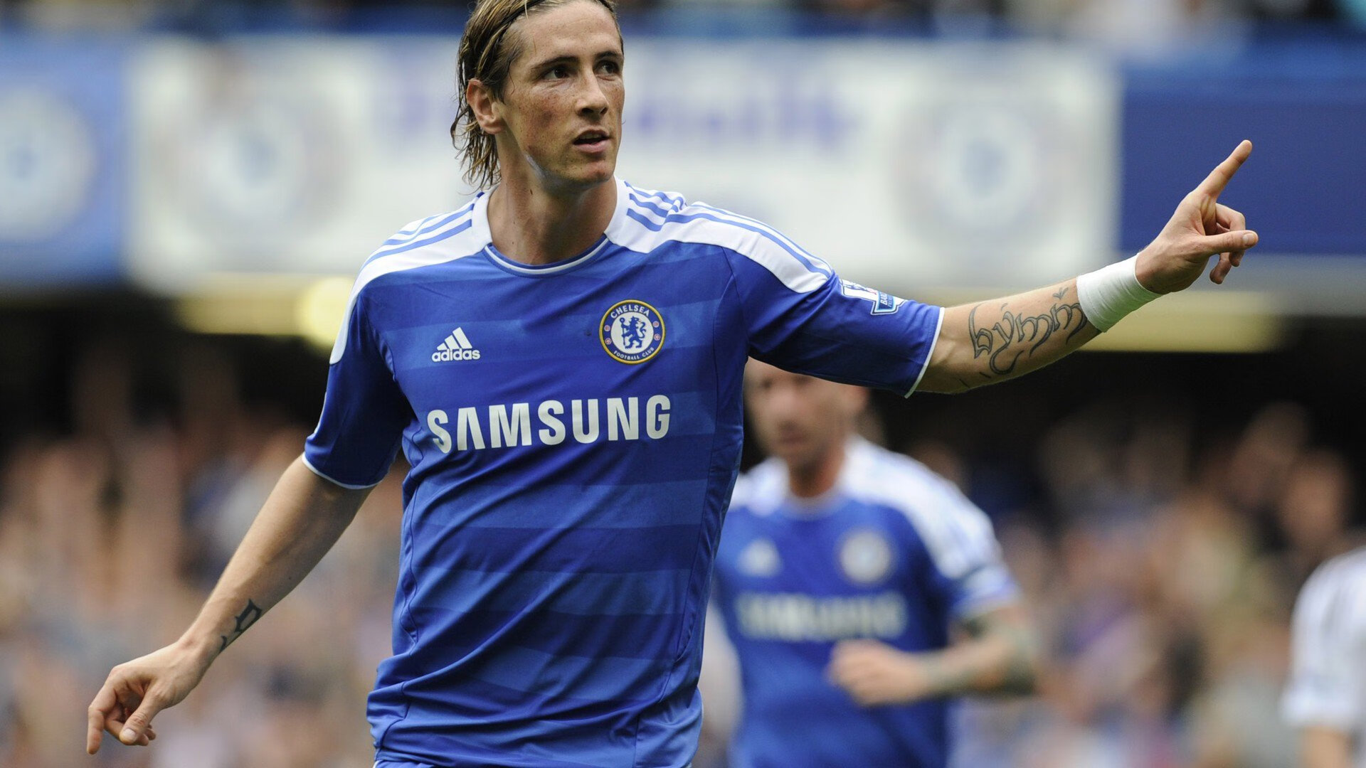 “华金·托比利亚的进攻威胁与防守能力,成就阿根廷美洲狮队的全能防线”